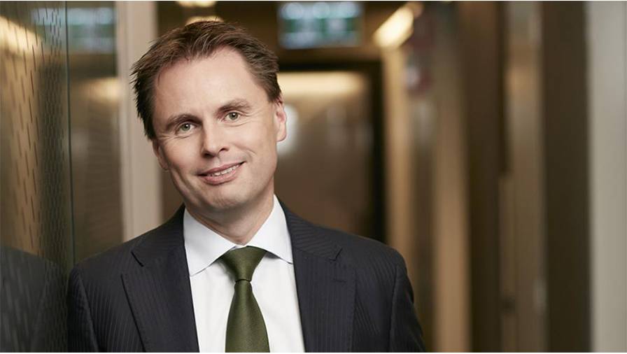 Chorus lowers regulated revenue estimate after error