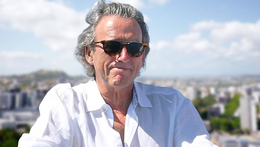 Billionaire Graeme Hart gets on housing development bandwagon