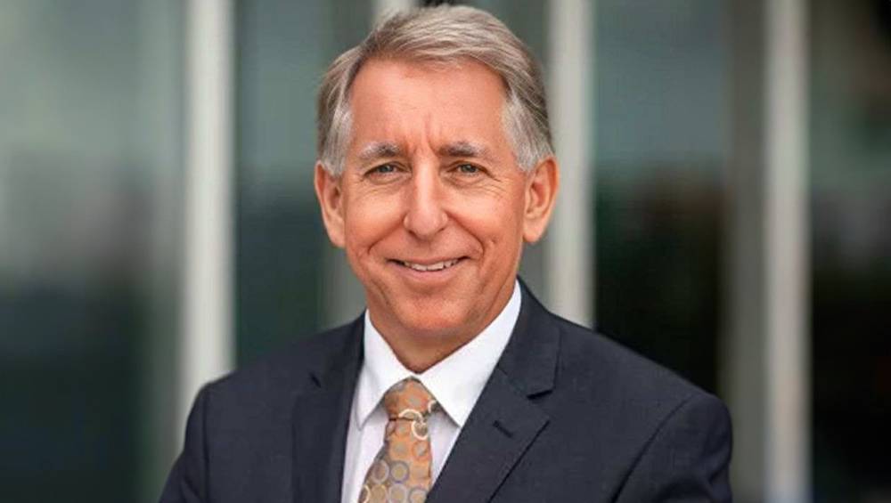 Fletcher Building backs off fee boost for board