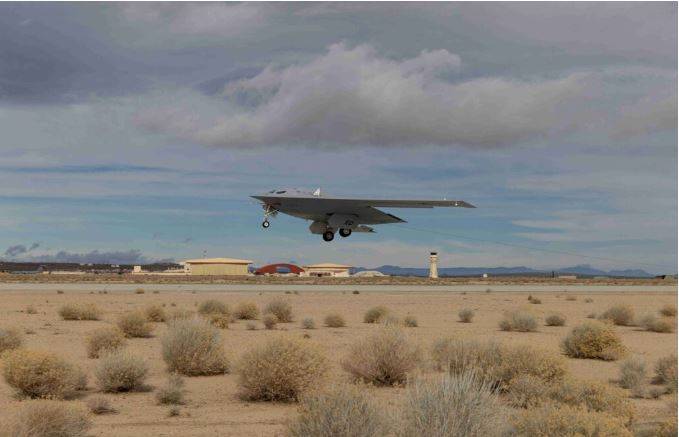 B-21 Raider Test Flight Shown For First Time