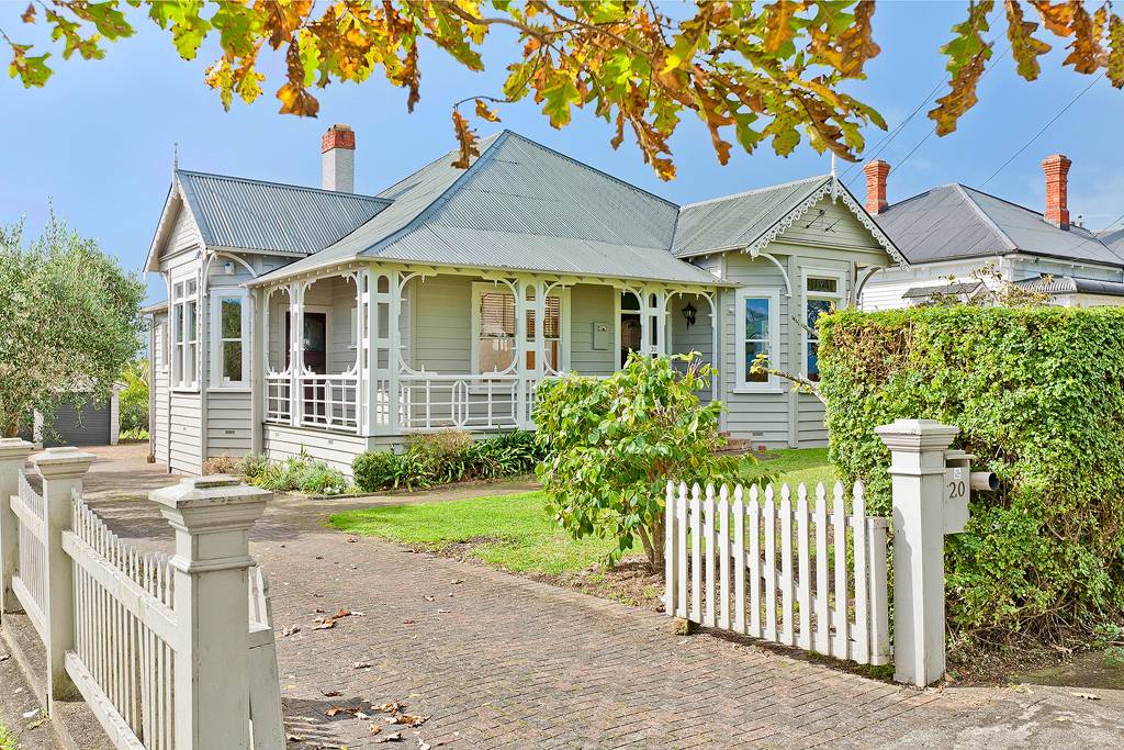 Heritage protection? Auckland says goodbye to historic home