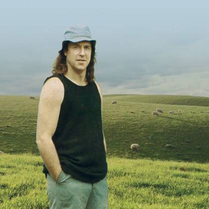 Mesmerizing The Country: Lorin Clarke On Her Dad John, Aka Fred Dagg Picture for Mobile Mesmerizing The Country: Lorin Clarke On Her Dad John, Aka Fred Dagg Picture for Mobile